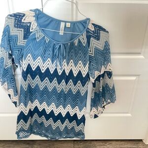 Tacera Chevron Patterned Blouse in Blue and White